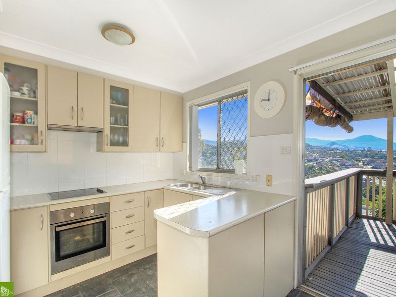 68 Panorama Drive, Farmborough Heights
