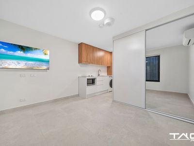 1-13 / 3 Edward Street, Kingswood