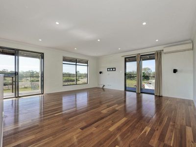 1763 Gin Gin Road, Sharon