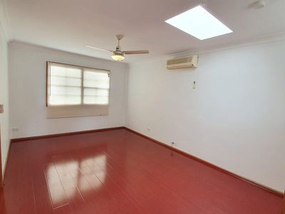 2 / 3 Pacey Avenue, North Ryde