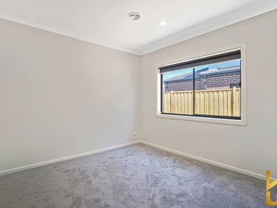 12 Forestgold Street, Tarneit