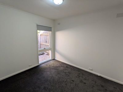 9 / 270A Pakington Street, Newtown