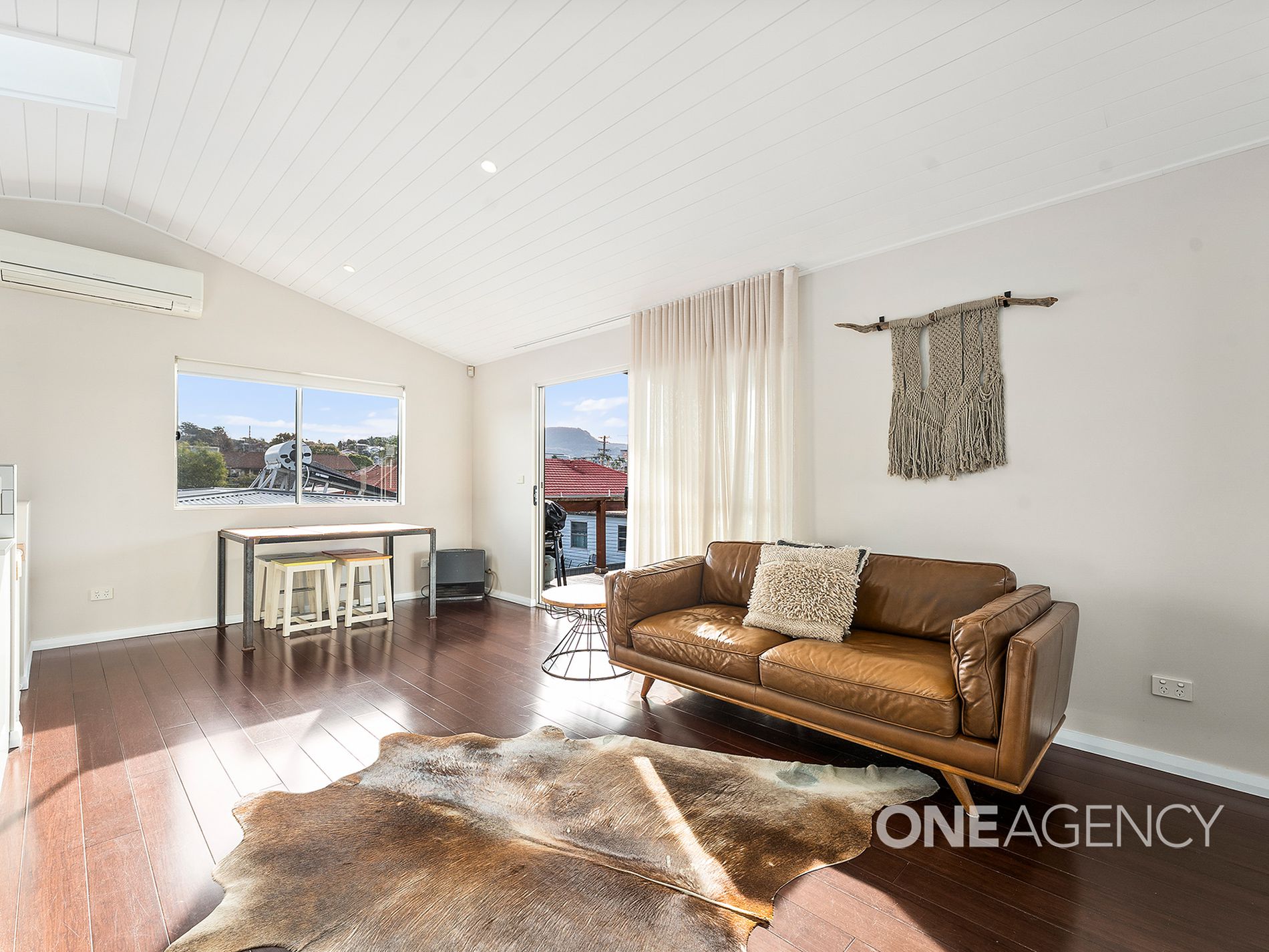 2 / 27 West Street, Wollongong