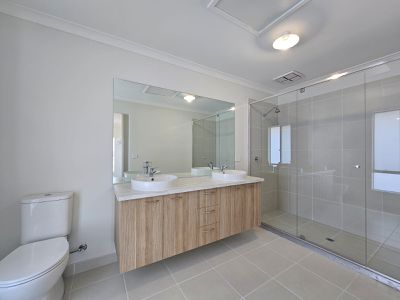 35 Falu Parade, Tarneit