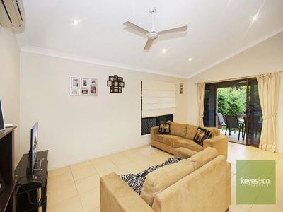 16 Dotterel Close, Douglas