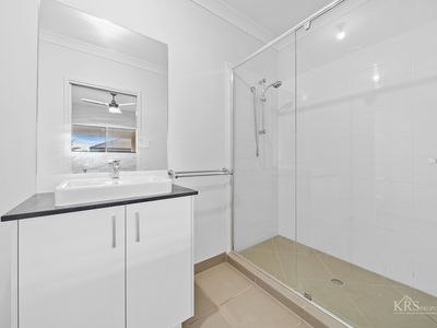 20 Adelaide Crescent, Ormeau Hills