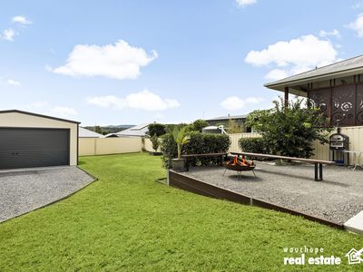 780 Beechwood Road, Beechwood