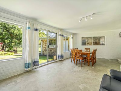 6 Tindara Avenue, Ocean Shores