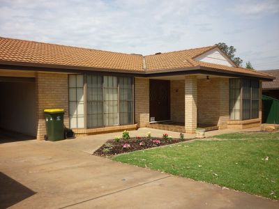243 Myall Street, Dubbo