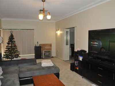 27 Gloucester St, Forbes
