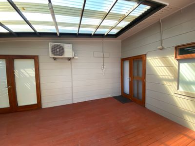 12 Prince Street, Urangan