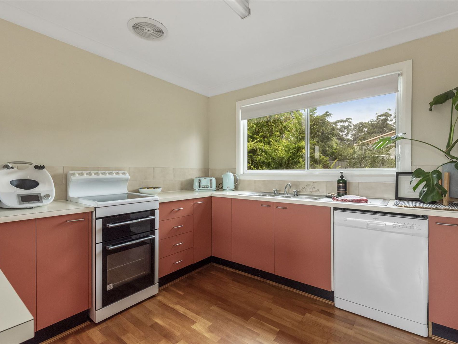 41 Treetops Crescent, Mollymook