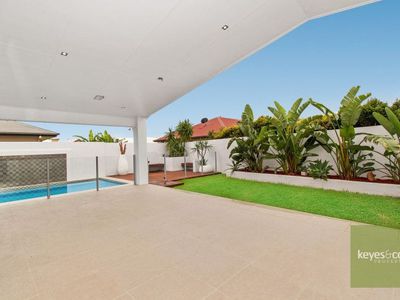 6 Arafura Close, Burdell