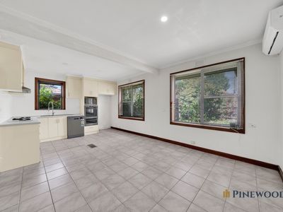 72 Winter Crescent, Reservoir