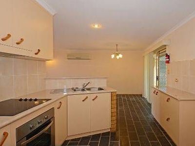 15 Wuruma Street, Scarness