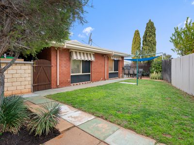 5A Eccles Place, Hannans
