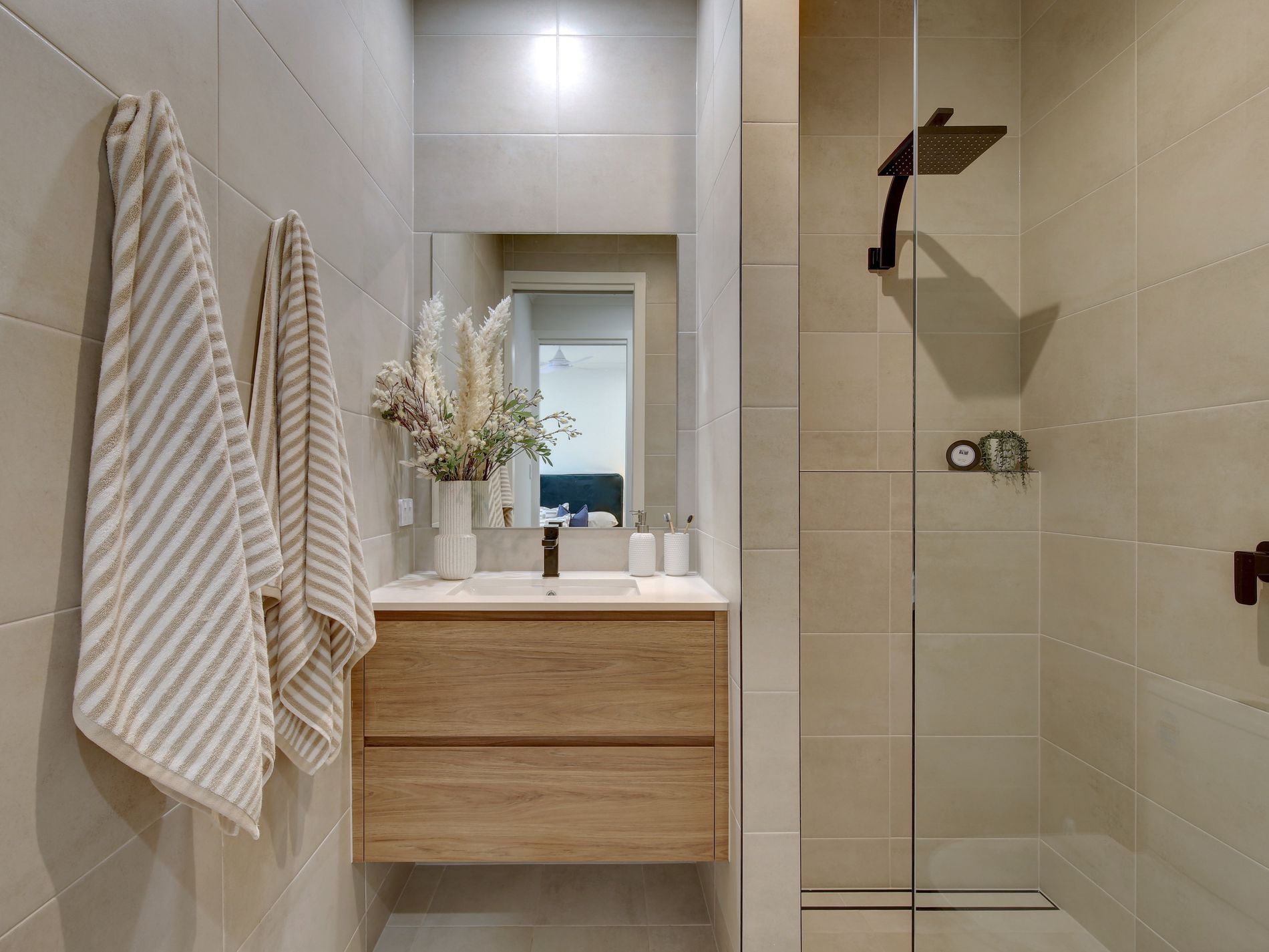 19E Sutton Avenue, Seacombe Gardens