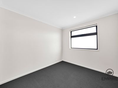 7 Parapet Lane, Clyde North