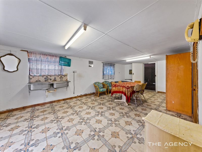 16 Young Place, Hamilton Hill