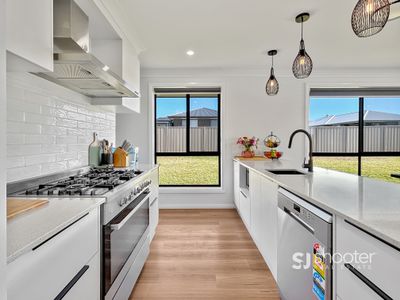 16 YARRA PLACE, Dubbo