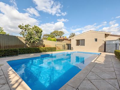 132 Treasure Road, Queens Park
