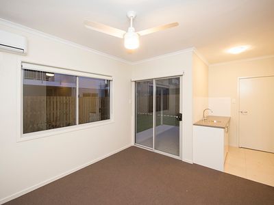 24 / 1 Collins Lane, Kin Kora