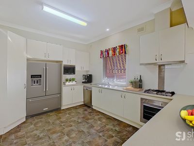 6 Macdonald Street, Dubbo