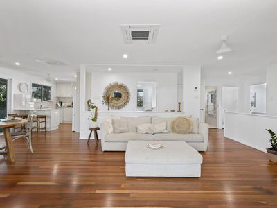 24 Lindeman Avenue, Slade Point