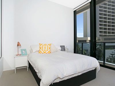 20404 / 21 Elizabeth Avenue, Broadbeach