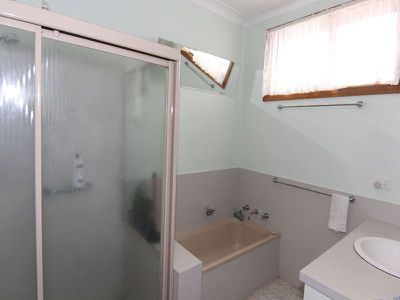 44 South Street, Forster