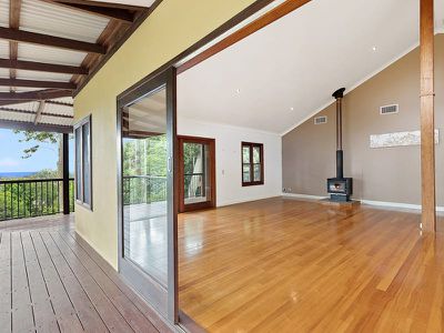 10-12 Main St, Montville