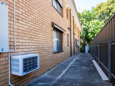 2 / 525 Cowper Street, Albury