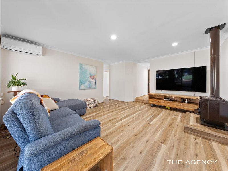 2 Little Rush Close, South Lake