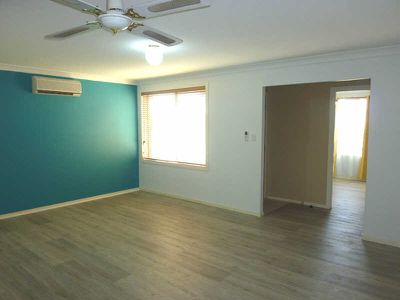 18 Bright Street, Forster