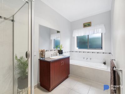 35 Glenelg Drive, Maiden Gully