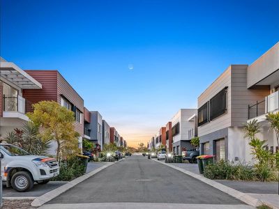 10 / 46 Avondale Crescent, Parkinson