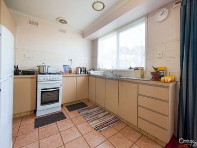 9 Prospect Hill Crescent, Dandenong North
