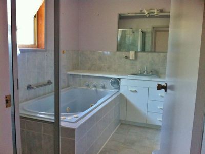 1 / 28 Augusta Place, Mollymook