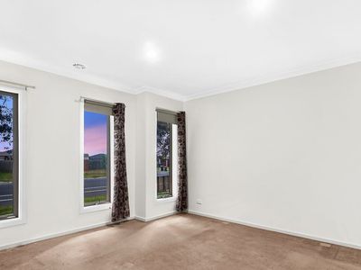 150 Westmeadows Lane, Truganina