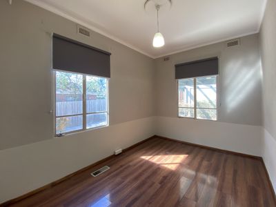 1 / 4 Margot Street, Chadstone