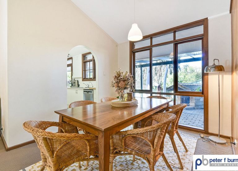 6 Vine Crescent, Happy Valley