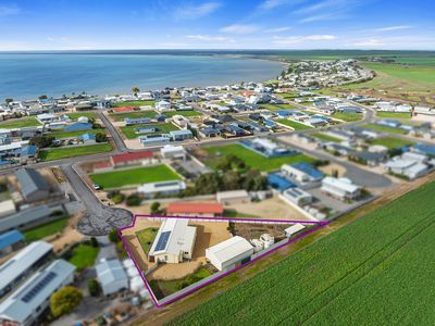 9 Clipper Court, Point Turton