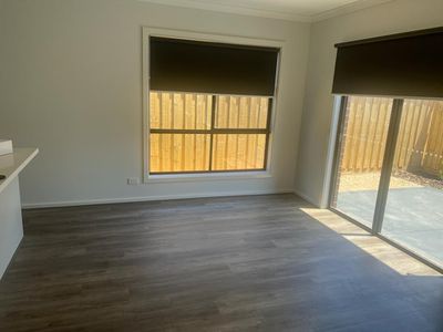 73 Imatra Loop, Tarneit
