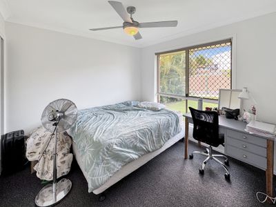 2 / 96 Greenacre Drive, Parkwood