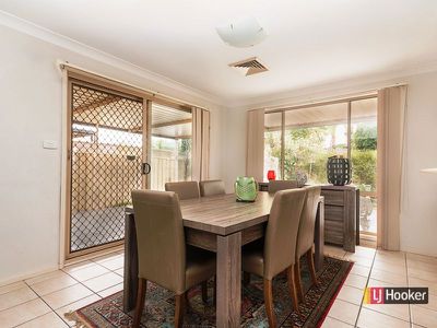 5 Leafy Grove, Plumpton