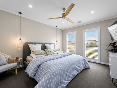23 Mills Crescent, Port Fairy