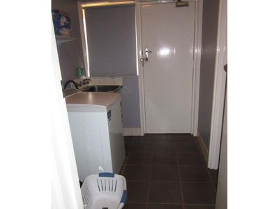 2 Nyabalee Road, Newman