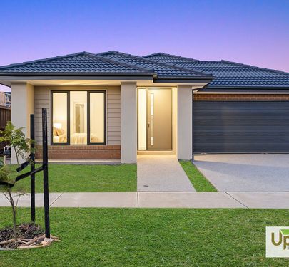 127 Pratincole Boulevard , Officer