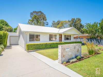 8 Nicholson Crescent, Toukley