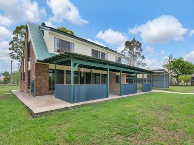 33-35 Roland Court, Peak Crossing